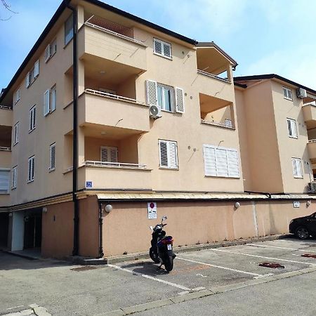 Apartman Izabela Medulin Dış mekan fotoğraf